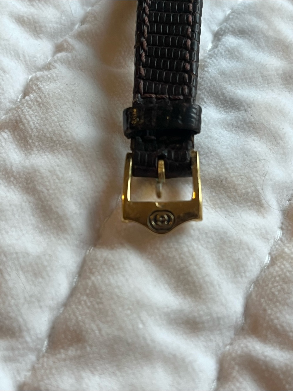 Vintage 80’s Gucci Gold-Tone Watch with Red and Green Stripe Dial - Picture 3 of 6